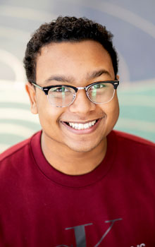 Aaron-Davis-24 Head shot of Aaron Davis